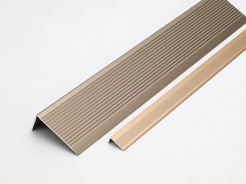 L-shaped Floor Cover Trim