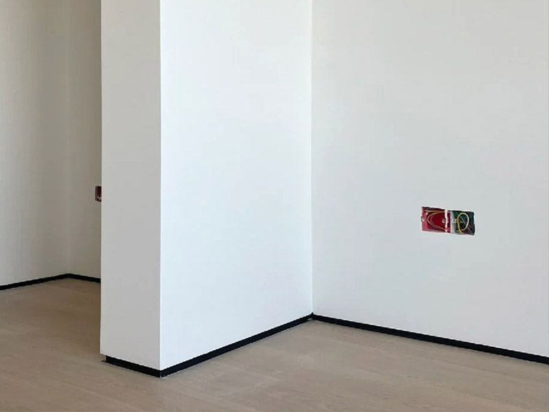 Disadvantages of shadow gap skirting