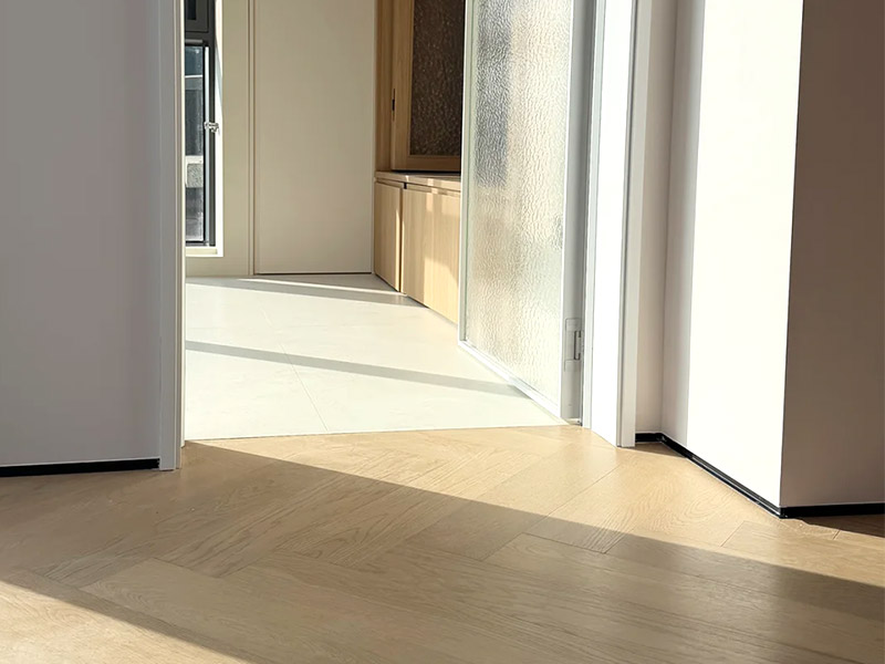 Advantages of shadow gap skirting