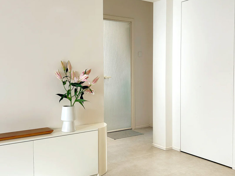 should baseboards be same color as walls