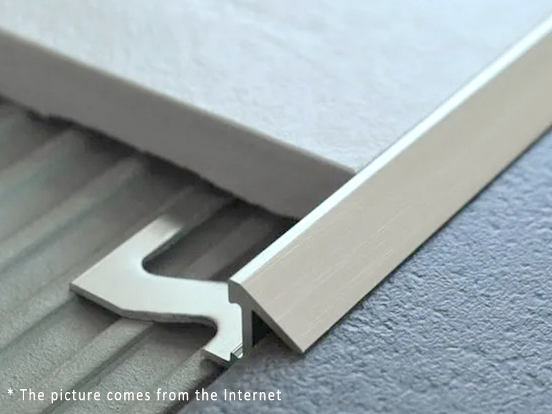 Stainless steel floor reducer