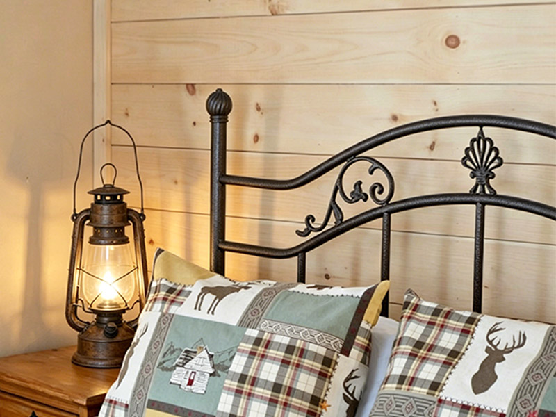 Shiplap or Wood Planks