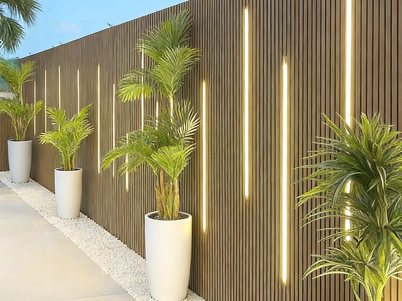 WPC wall panels are used in outdoor fencing