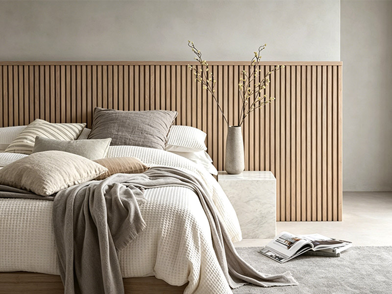 Three-quarter-height panelling
